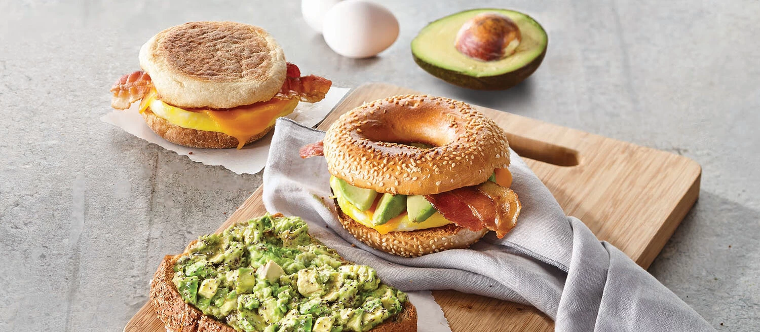 breakfast sandwiches with avocado from cultures
